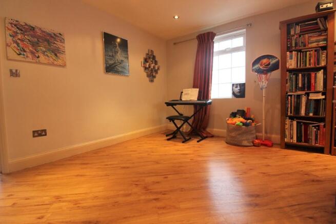 Photo 6