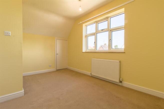 37 Whitethorn Lane-9.jpg
