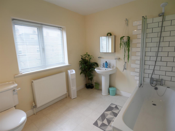 2 bed Terraced for sale Image 11