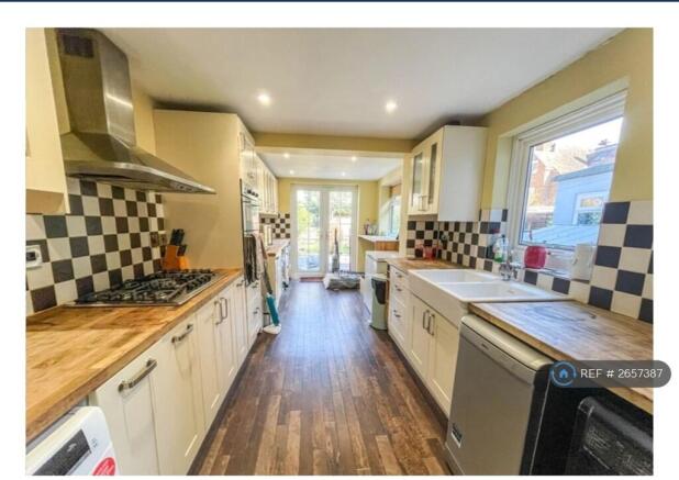 Kitchen Diner 