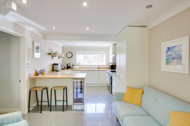 Kitchen/Break/Living Rm
