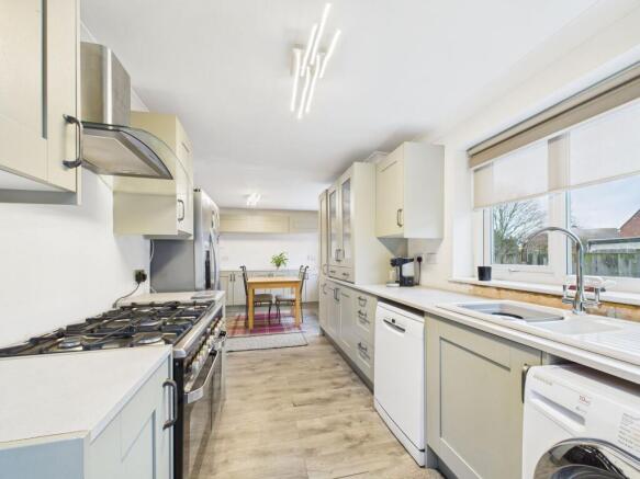 Kitchen/Dining Area
