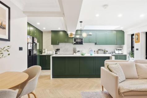 Cusack Close, Twickenham, TW1