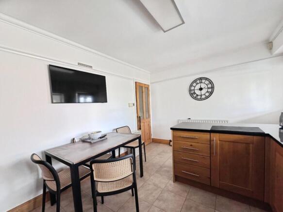 2 bed Terraced for sale Image 11