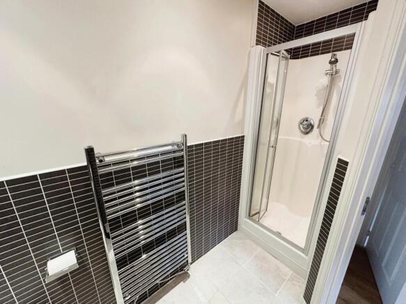 En-Suite 2
