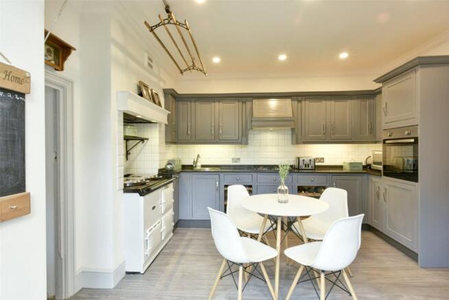 Kitchen/Breakfast