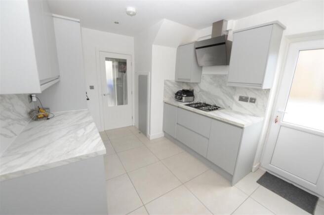 3 bed Semi-Detached for sale Image 8