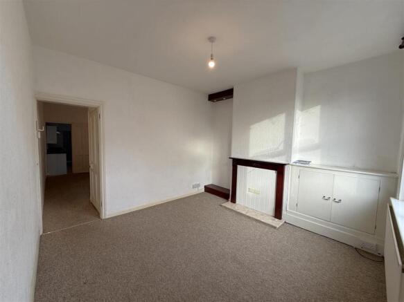 Front Reception Room A.JPG