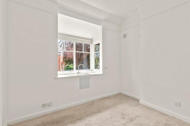 1 bed Flat for sale Image 4