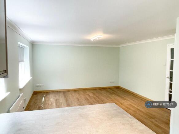 Sitting Room (Unfurnished)