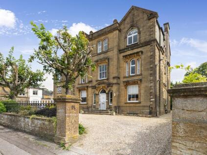 Saffron Court The Avenue Sherborne