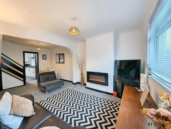 Sitting/Dining Room
