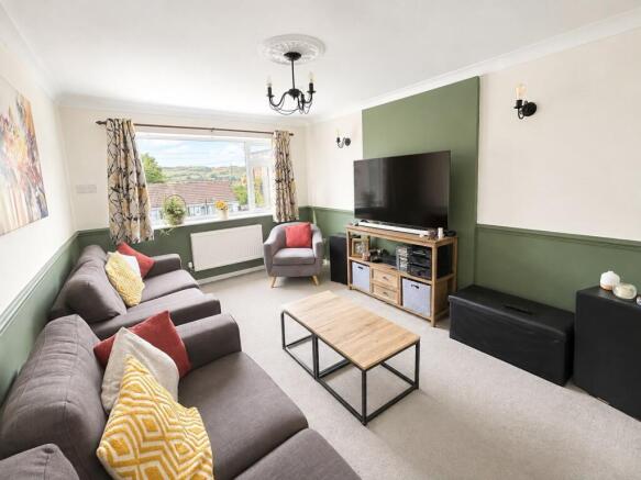 3 bed Terraced for sale Image 4