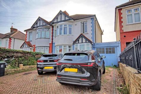 Honey Lane - Waltham Abbey