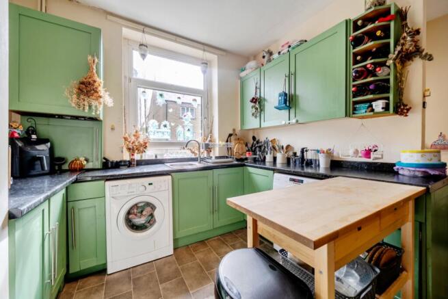 3 bed Terraced for sale Image 8