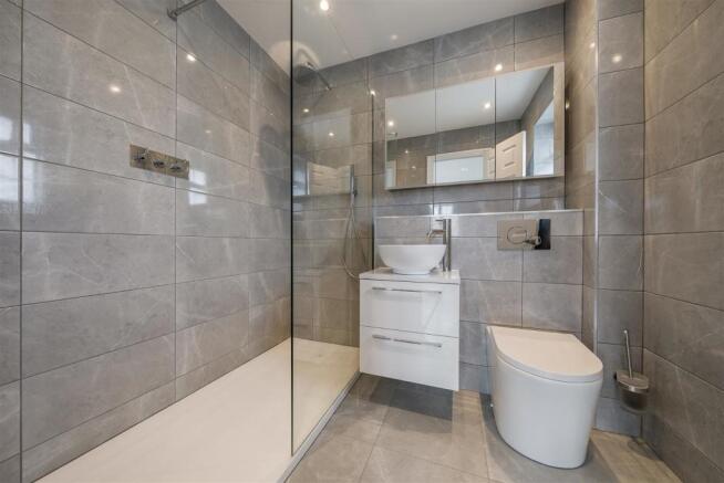 En Suite: