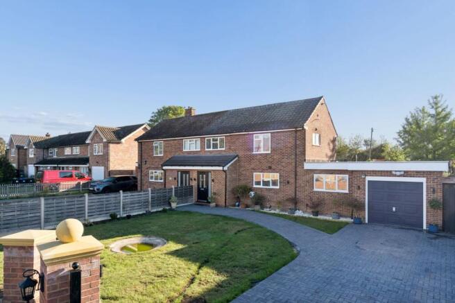 5-bed semi-detached on Penn Meadow, Stoke Poges, SL2, £850,000