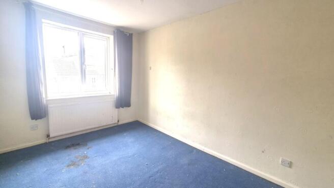 3 bed Semi-Detached for sale Image 8