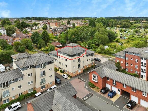 4bd72218--4B5E-9FD8-2E6C52243BC8-13057-000004F12CB