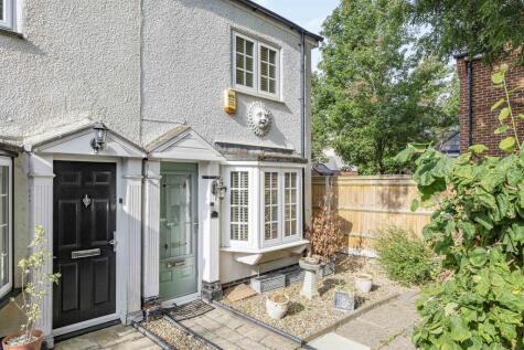 Fishers Cottages, Kidmore End Road, Emmer Green, Reading