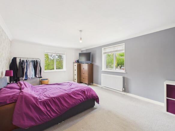 4 bed Detached for sale Image 7