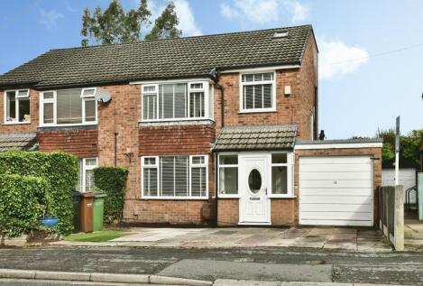 Eastleigh Road, Cheadle, SK8