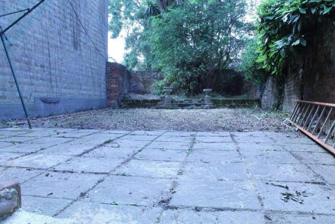 28 Watling Street garden.jpg