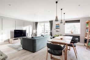 Flat 3, 532, Chiswick High Road, Chiswick, London W4 5RG