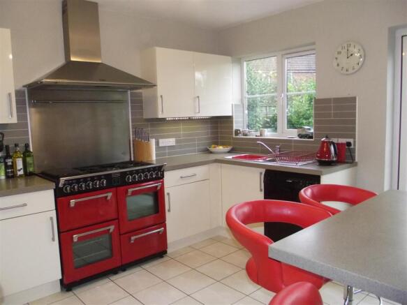 Kitchen/Breakfast Ro