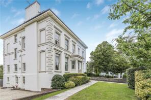 Flat 6, Douglas House, Parabola Road, Cheltenham GL50 3AH