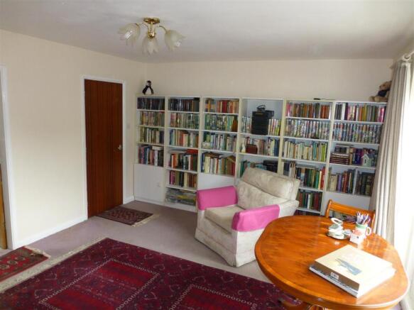 Dinning/Sitting Room