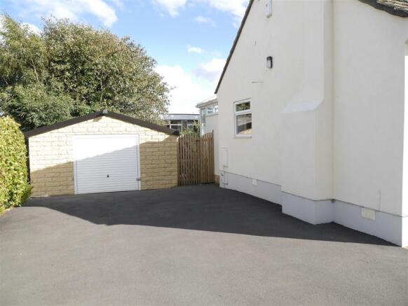 garage / driveway