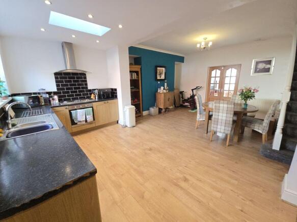 Kitchen / Dining Room