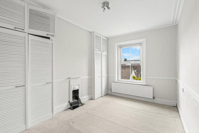4 bed Terraced for sale Image 10