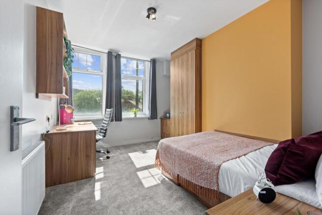 3 bed House to rent Image 11