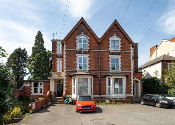 55-57 Newbridge Crescent-front.jpg