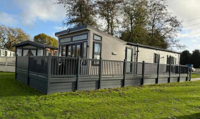 2 bed Lodge for sale Image 2