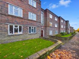 15, Eastgate, Banstead SM7 1RW