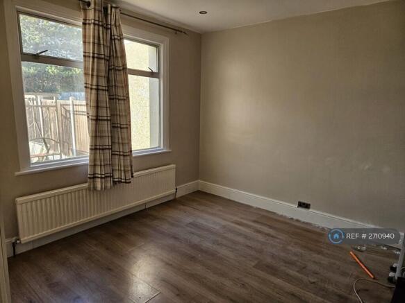 Bedroom4/ Dinning Room