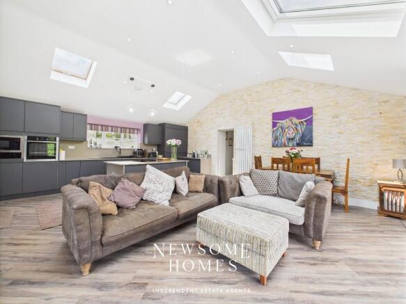 Kitchen/ Family Room