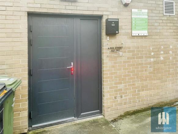 2 bed Apartment to rent Image 11