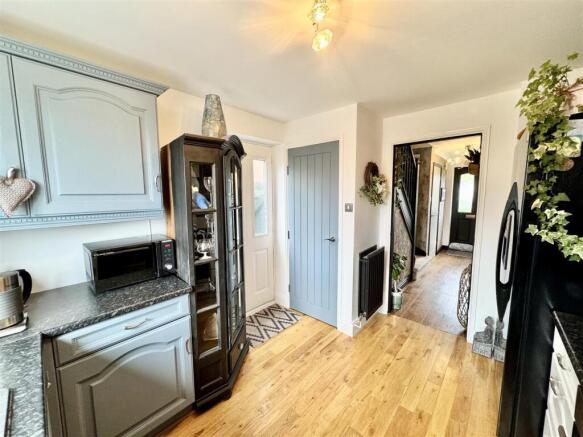 3 bed Detached for sale Image 12