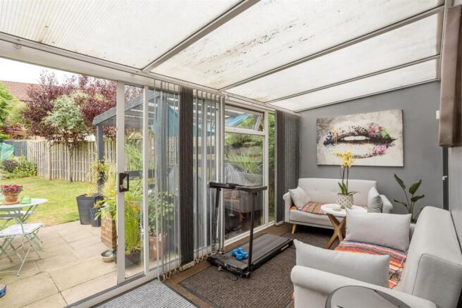 3 bed Semi-Detached for sale Image 4