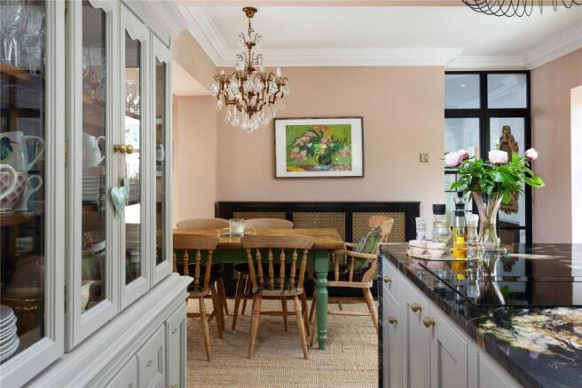 4 bed Terraced for sale Image 7