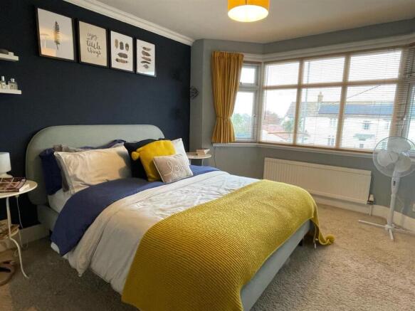 Bedroom1..jpg