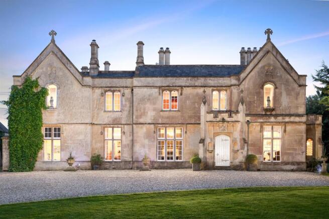 29 - The Old Rectory - SN15 4HP - Web.jpg