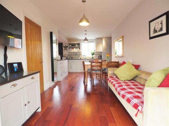 Open Plan Living/ Dining Area 006