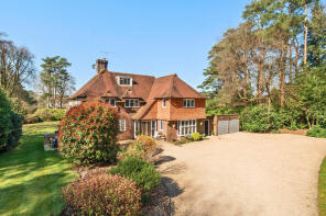 Barcham House, Tilford Road, Hindhead GU26 6SJ