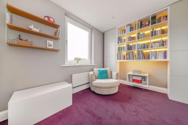 Bedroom 5/Snug