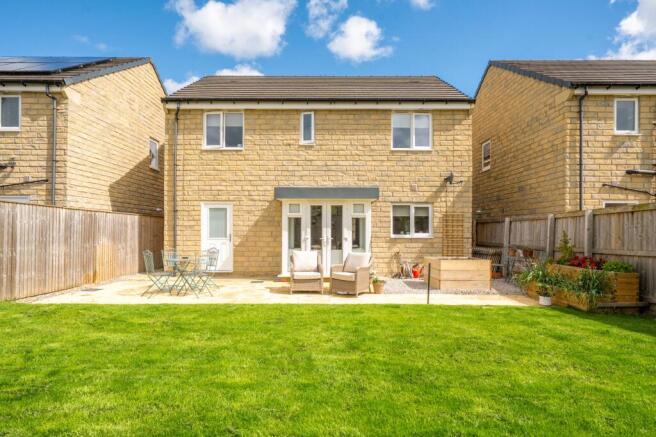 4 bed Detached for sale Image 6